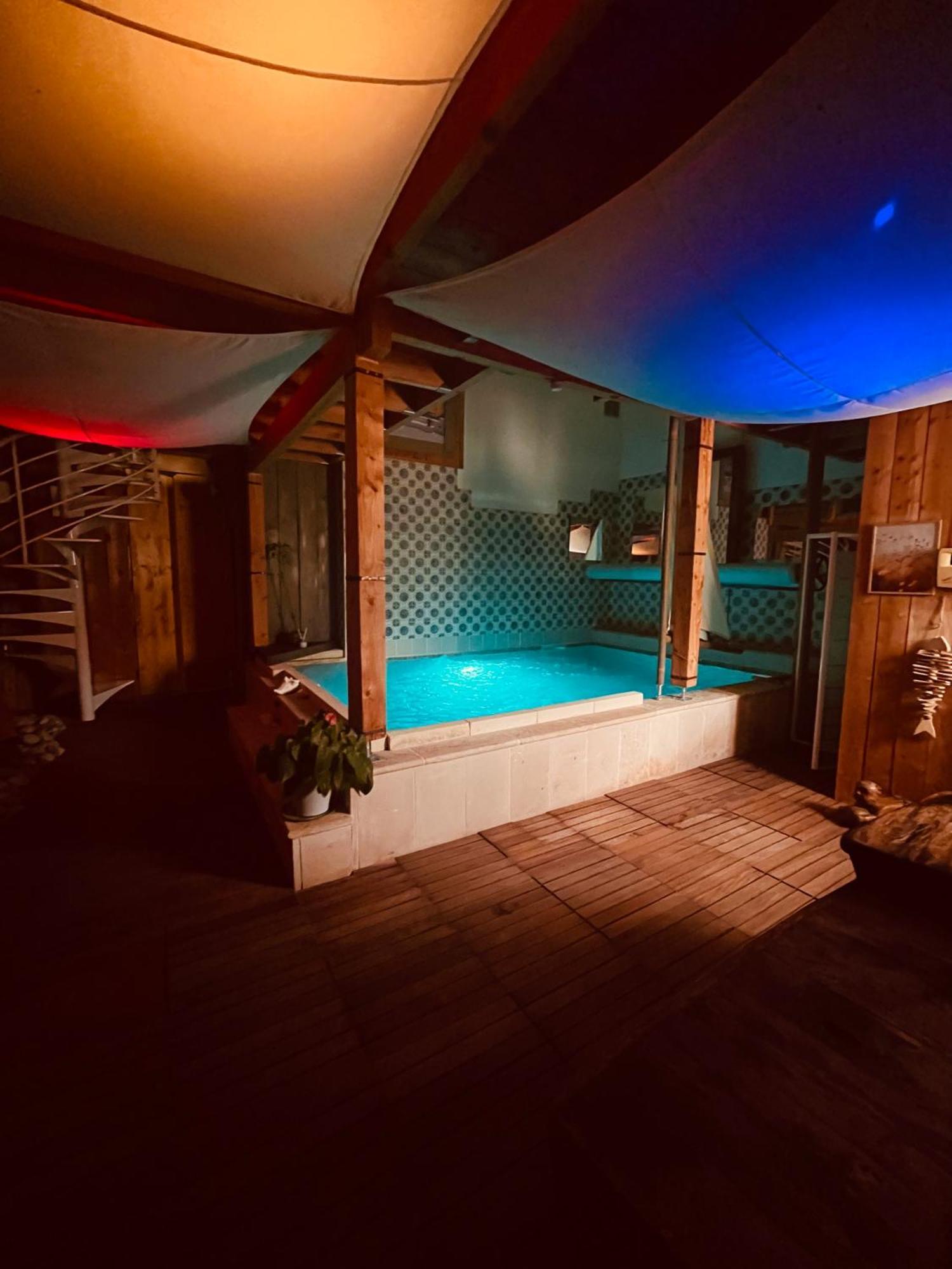 ランブク Domaine Amourellaアパートホテル エクステリア 写真