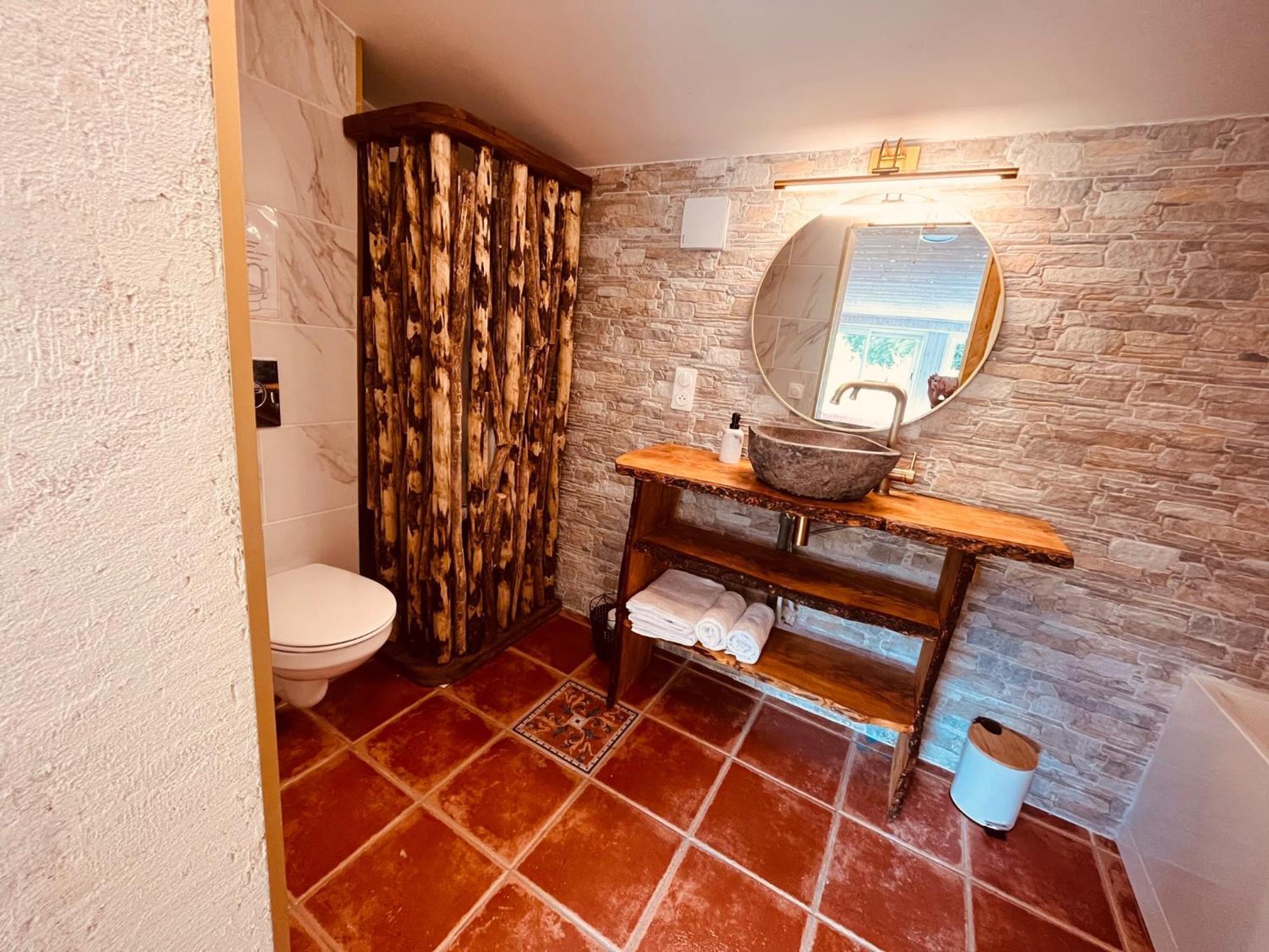 ランブク Domaine Amourellaアパートホテル 部屋 写真