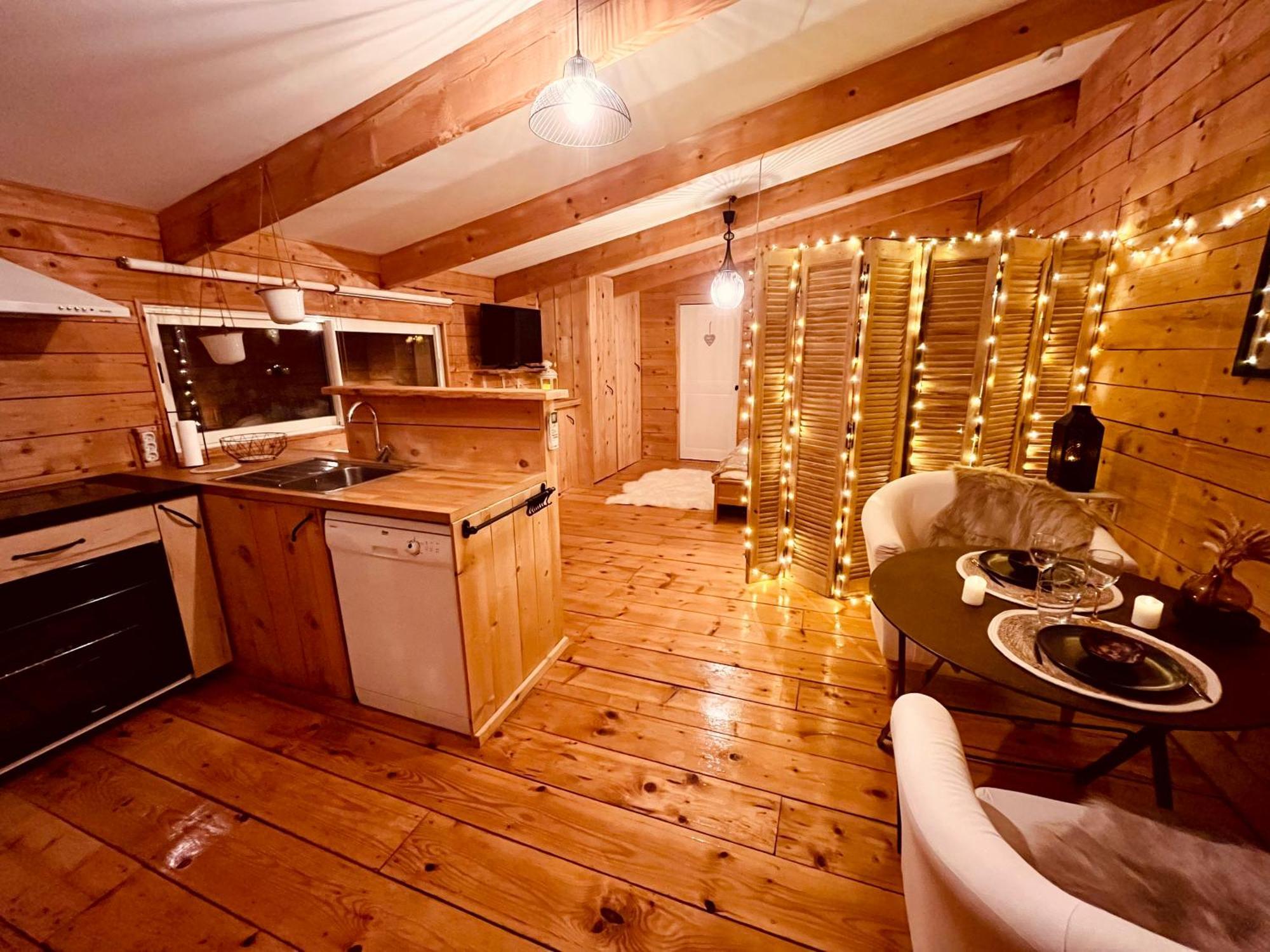 ランブク Domaine Amourellaアパートホテル 部屋 写真